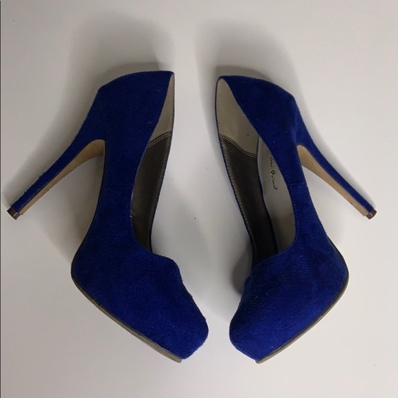 M Michael Antonio Blue Faux Suede Round toe heels pumps women’s 6.5 - Picture 6 of 8